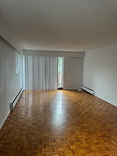Floor plan 305