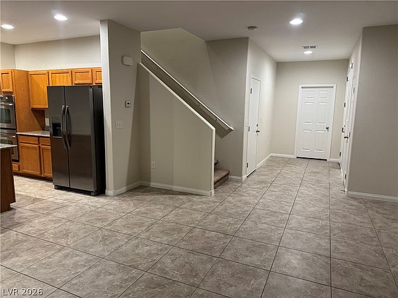4th image of 3023 San Mamete Ave