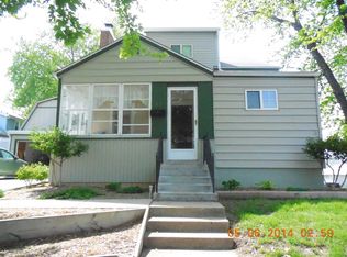 17 N 10th St, Pekin, IL