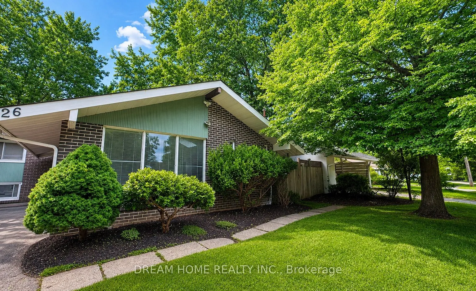 4 bed, $3,000 — Photo 2