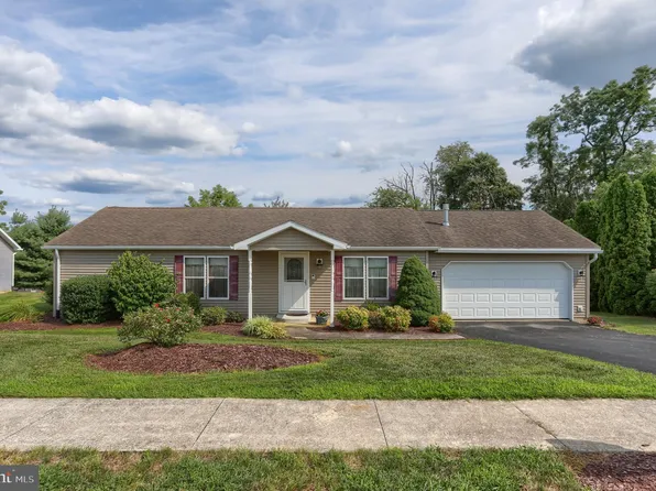 4 Susan Ave, Myerstown, PA 17067
