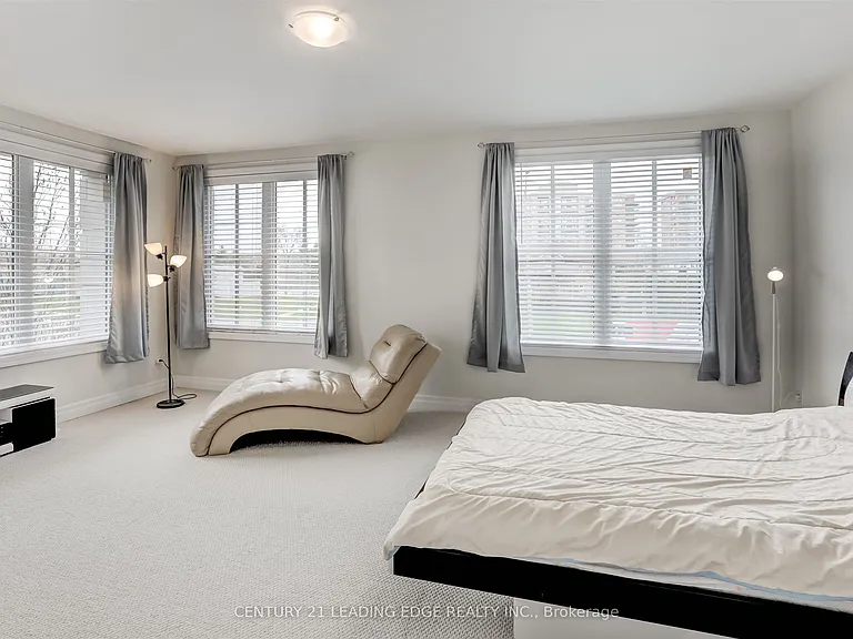 1180 Cawthra Rd #106 — Photo 13