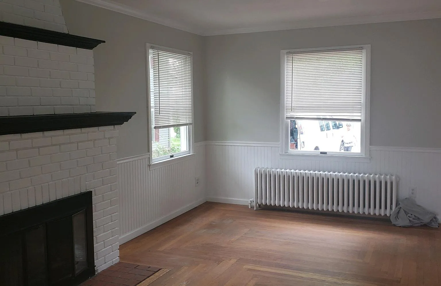 5 bed, 1600 sqft, $2,925 — Photo 3
