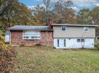 21 Crossmon Rd, New Milford, CT 06776