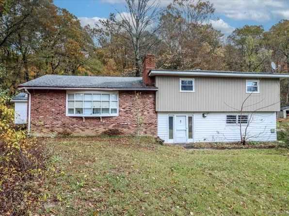 21 Crossmon Road, New Milford, CT 06776