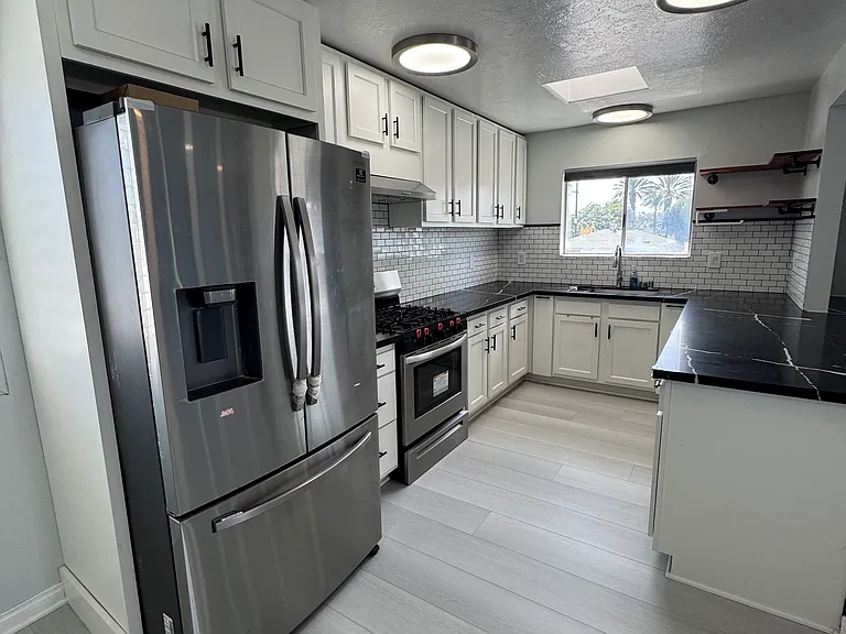 34002 Copper Lantern St #B — Photo 6