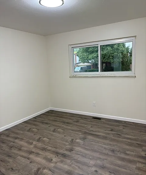36145 Almont Dr — Photo 14