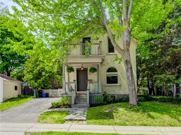 134 David St, Kitchener, ON N2G 1Y2