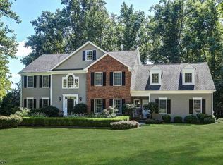 2 Byram Ct, Mendham, NJ 07945