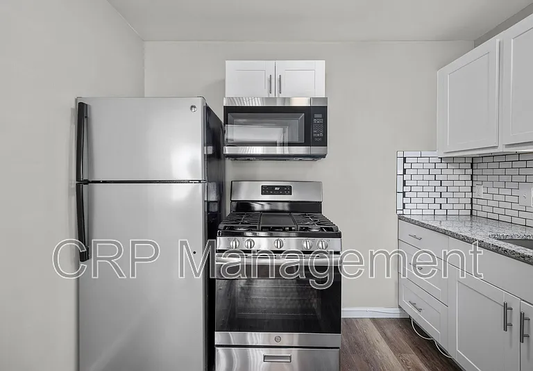 4255 Virginia Ave — Photo 3
