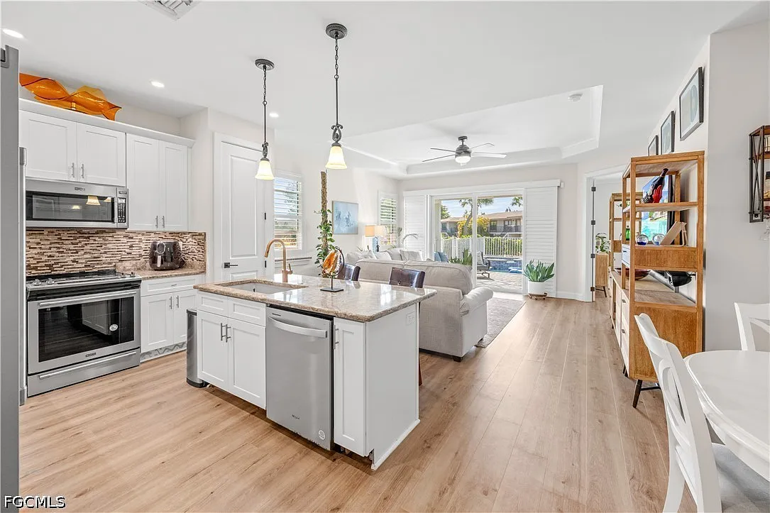 2 bed, 2.0 bath, 1507 sqft, $5,500 — Photo 4