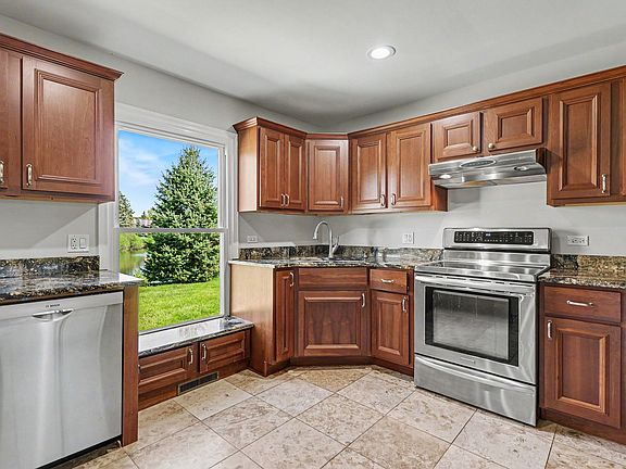 2nd image of 8 Greenvale Rd SE