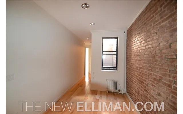 Rented by Douglas Elliman | media 24