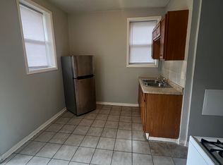 2824 W Cermak Rd #R, Chicago, IL 60623