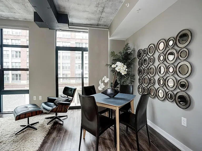 Coda on H — Photo 15