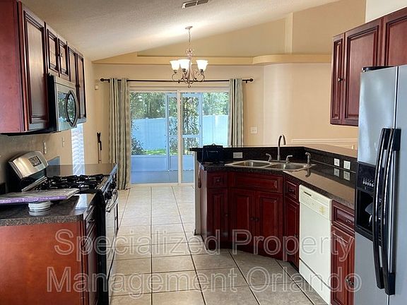 3rd image of 271 Pine Springs Dr
