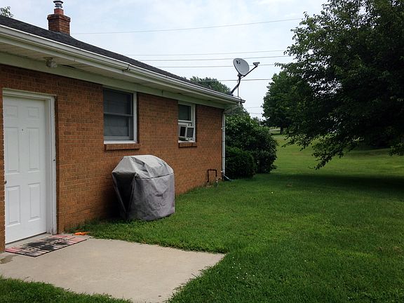 2nd image of 3138 E Britain Ave