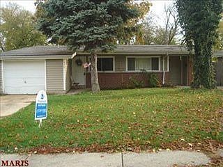 1st image of 870 Loyola Dr