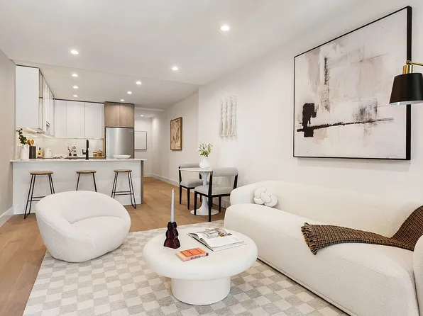 25-23 Newtown Ave #6A, Astoria, NY 11102