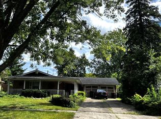 2S063 Valley Rd, Lombard, IL 60148