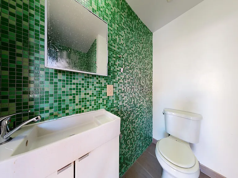 2814 John F Kennedy Blvd #101 — Photo 4