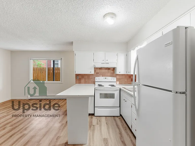 217 E Sinto Ave — Photo 1
