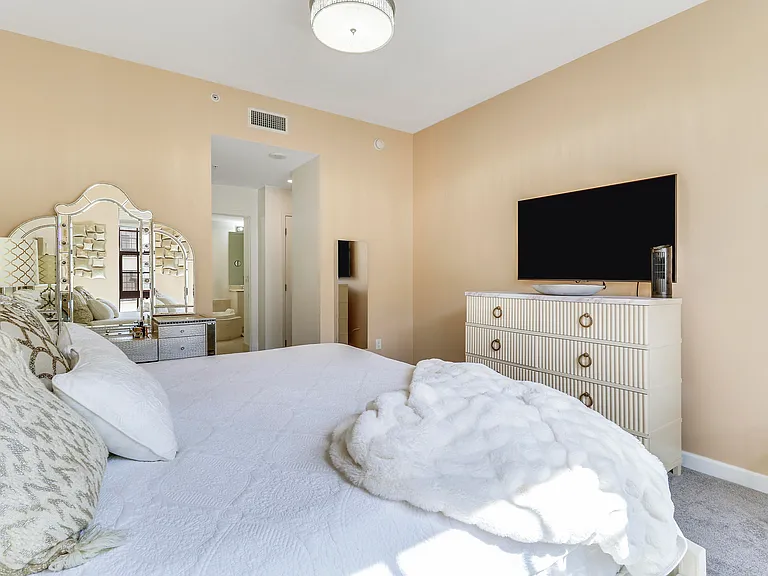 801 S Olive Ave #1515 — Photo 9