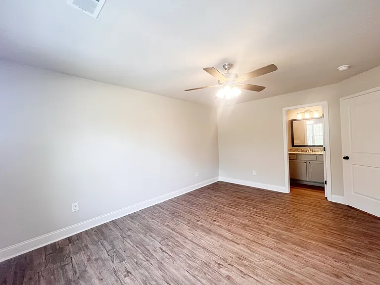 104 Keel Ln — Photo 18