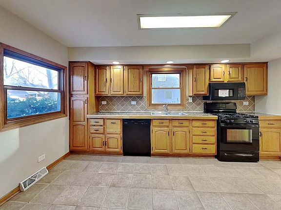 3rd image of 9311 S 78th Ave