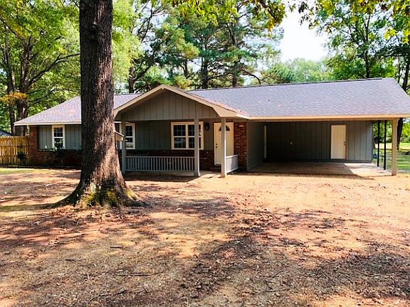 3rd image of 535 Ouachita Ave #210