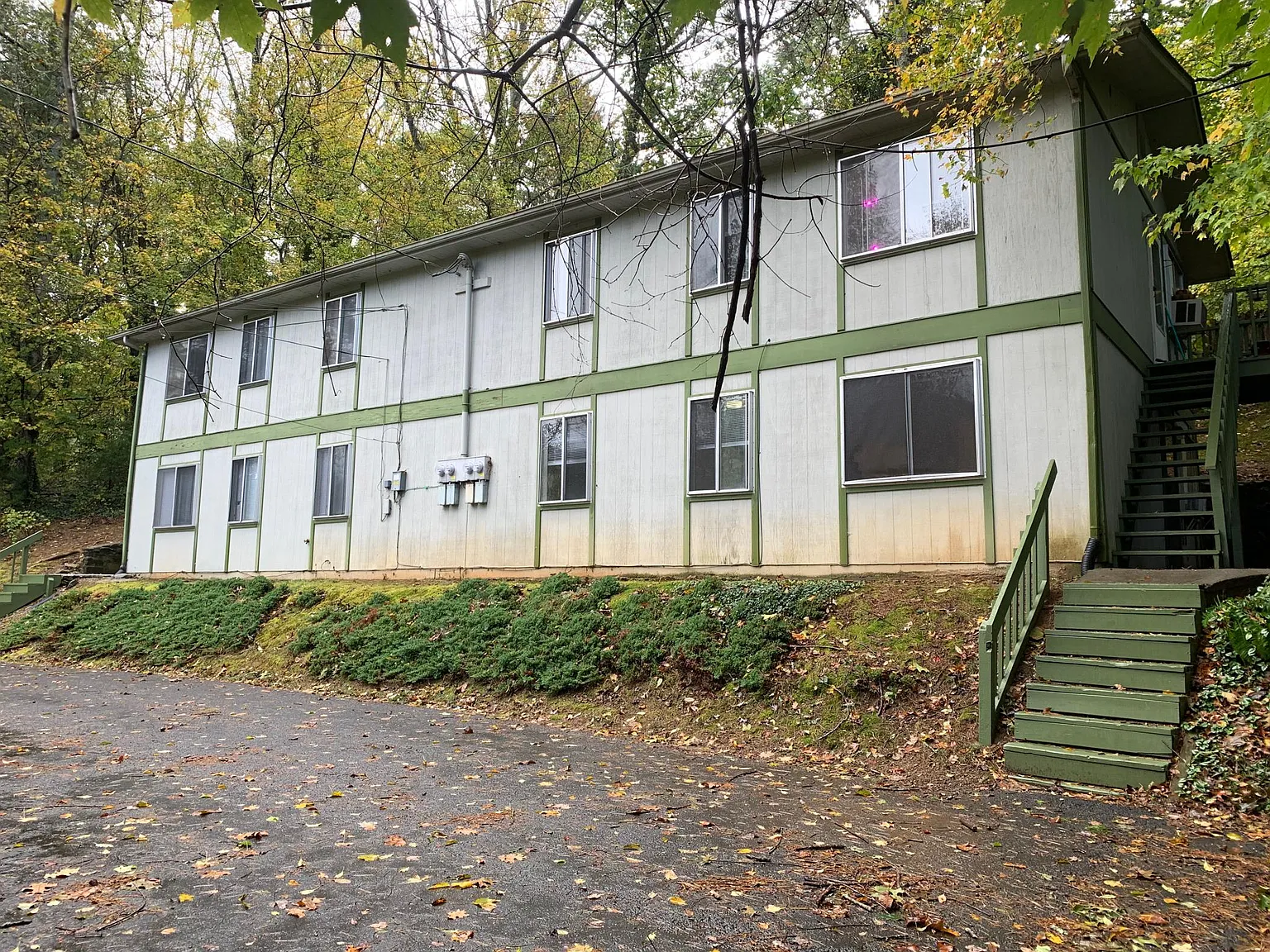 2 bed, $1,075 — Photo 2