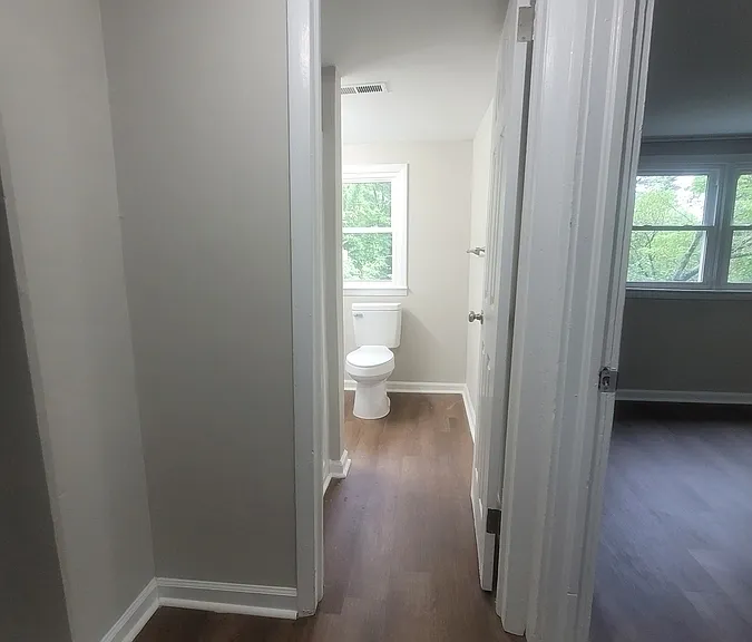 1015 Louise Rd — Photo 7