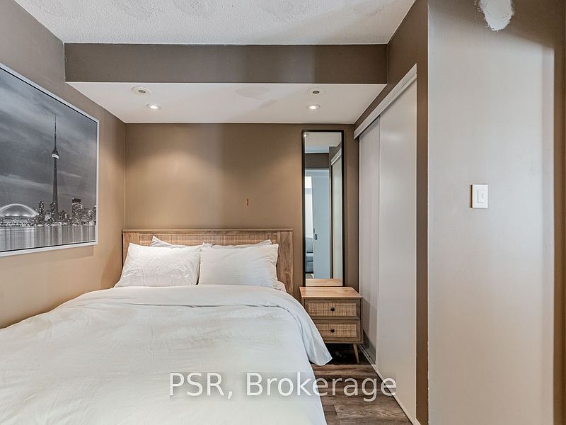 Toronto Townhouse for rent - 1 Bedroom — photo 7