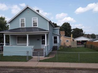 216 W Johnson St, Ishpeming, MI 49849
