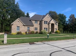 30822 Riviera Ln, Westlake, OH