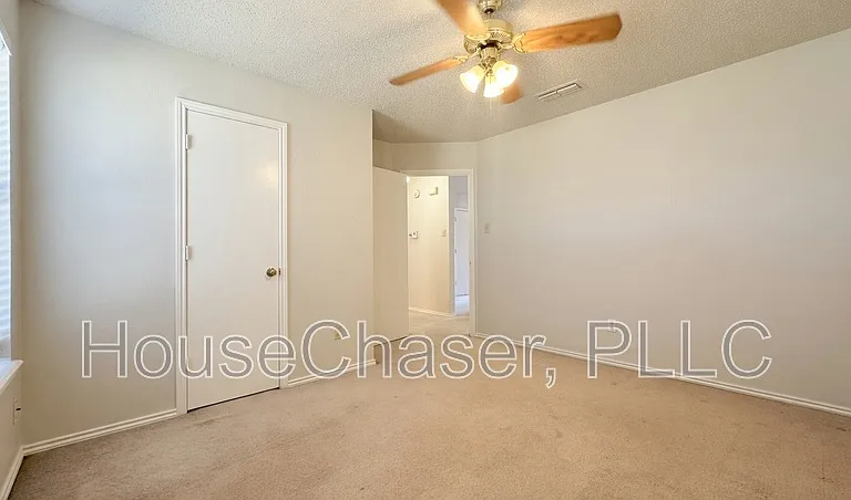 2112 91st St — Photo 10