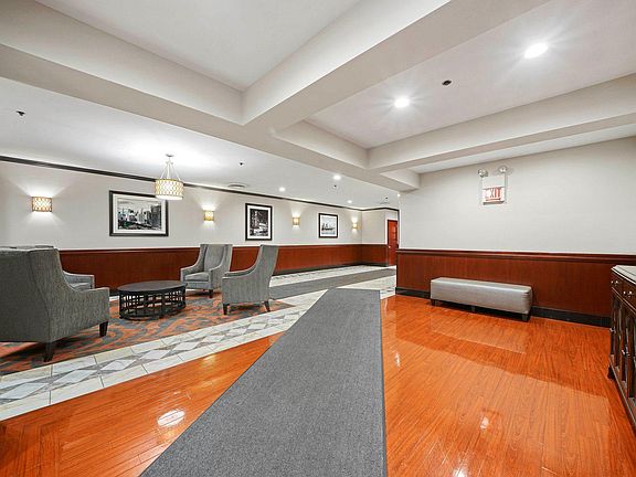 2nd image of 40 E 9th St APT 1008