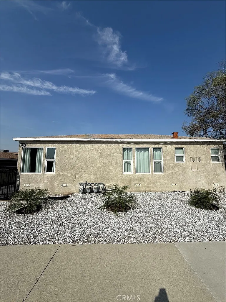 Building Photo - 8650 Alder Ave