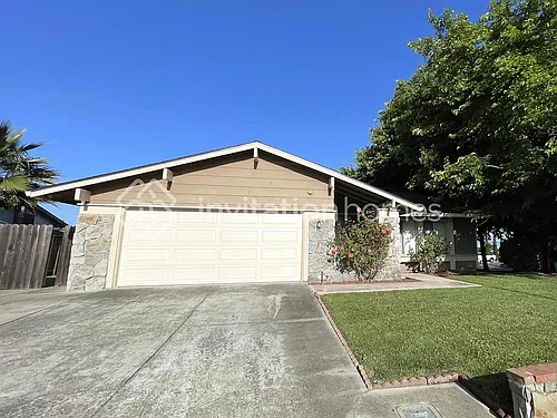 375 Notre Dame Dr Photo 1