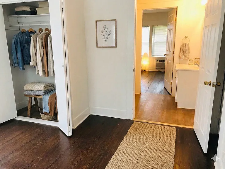 613 N 11th Ave — Photo 8