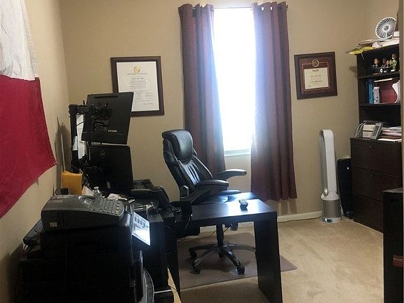 4th image of 512 Eberhart Ln APT 1204