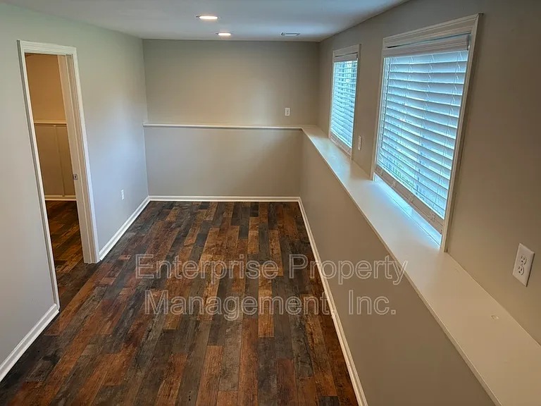 6843 Autumnhill Ln — Photo 27
