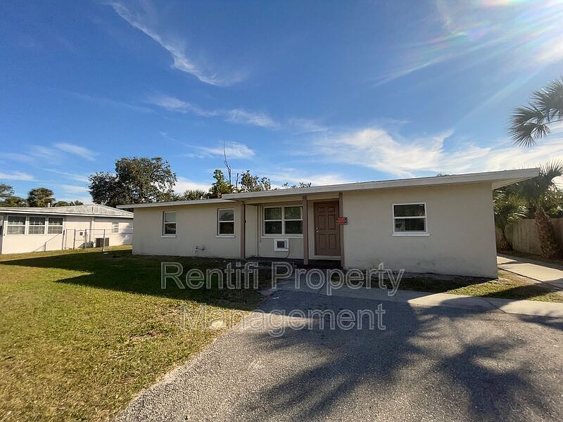 1st image of 2420 Franklin St #4