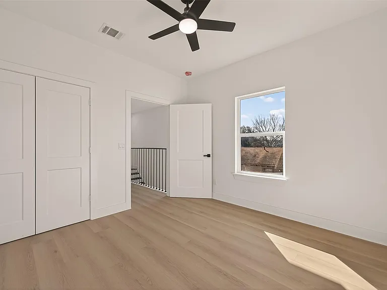 6719 Knox St — Photo 9