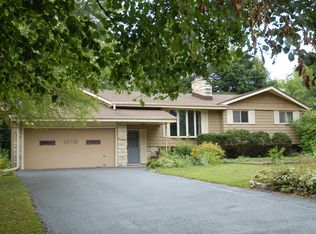 12715 Falcon Dr, Brookfield, WI 53005