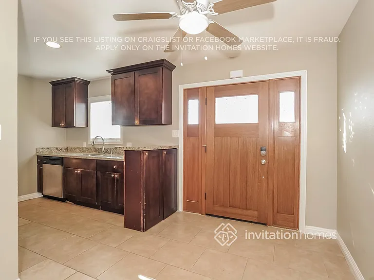 1018 W G St — Photo 8
