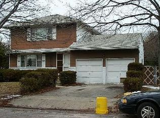 1 Garfield Ave, Farmingdale, NY 11735
