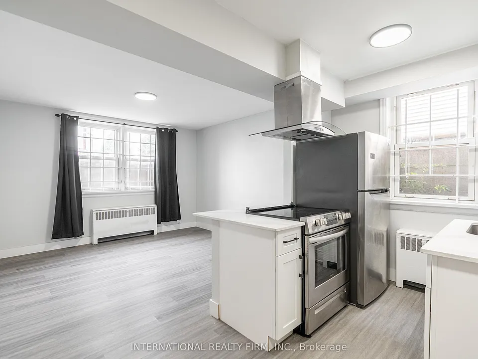 215 Hamilton Rd #2B