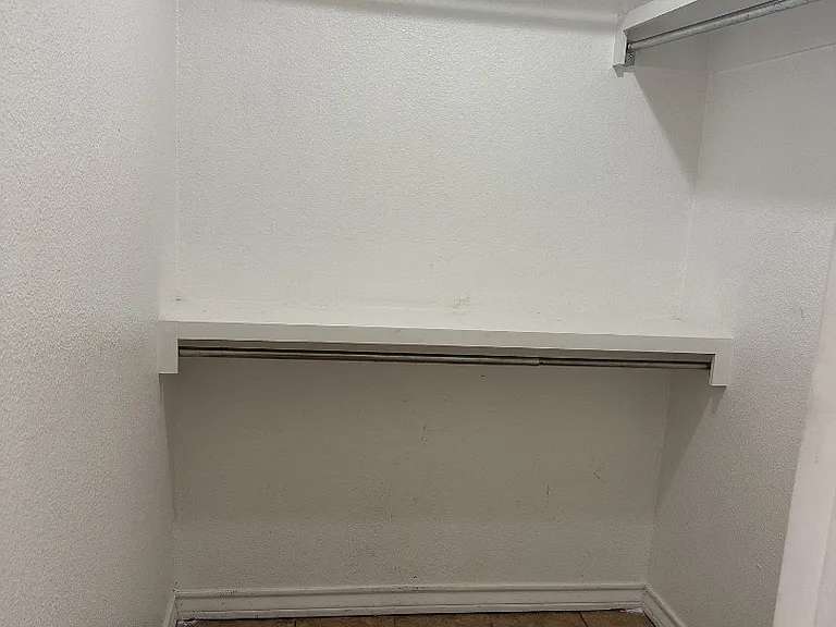 Unit Photo