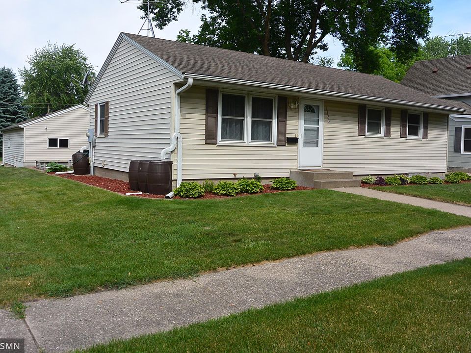 1st image of 1323 N Armstrong Ave